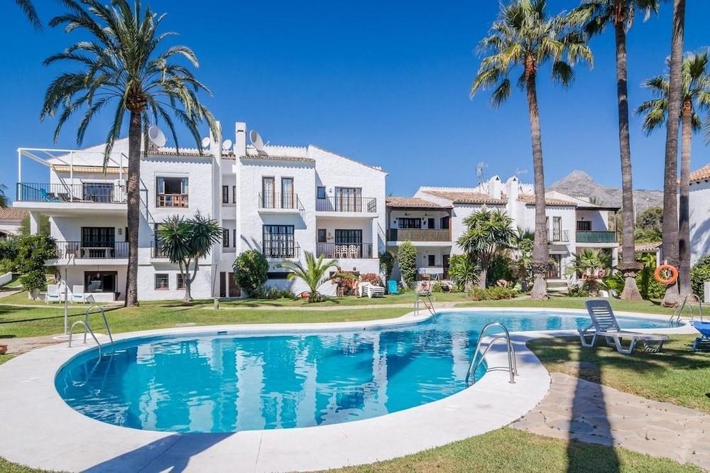 La Cascada - Roomservice Apartemen *